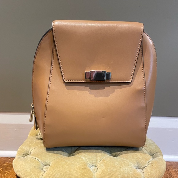 Danier leather knapsack purse (NWOT) - Picture 1 of 9